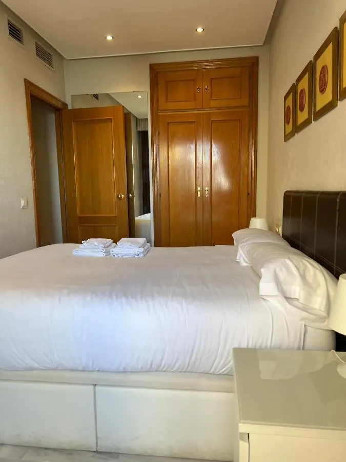 Apartamento Atico Primera Linea De Playa. Cádiz